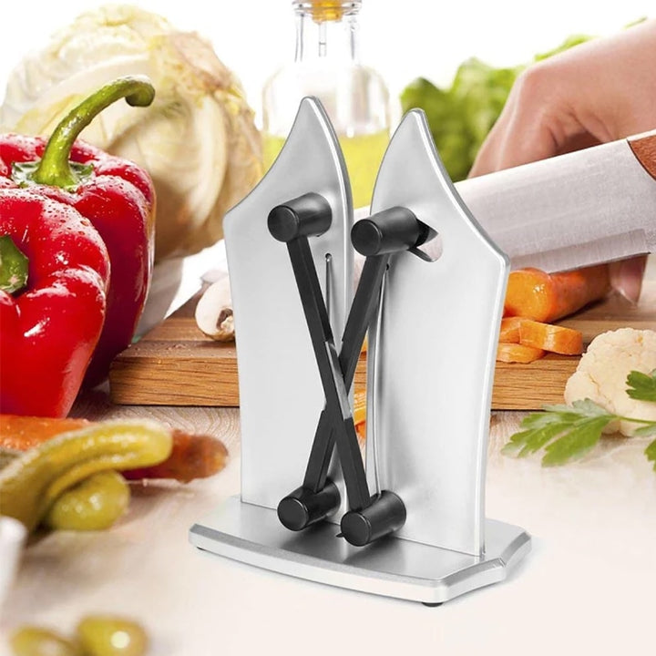 Knife sharpener for straight and serrated blades