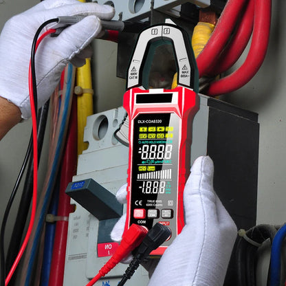 Digital Clamp Ammeter – Multifunction Measuring Device