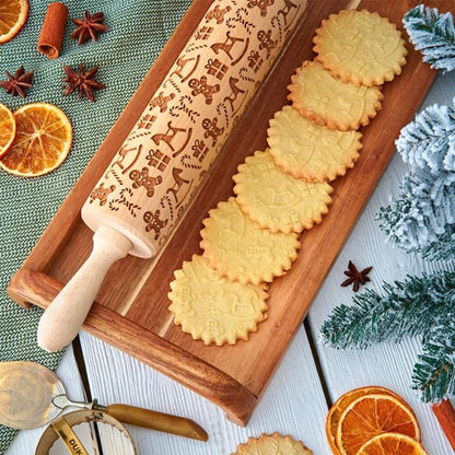 Pattern Rolling Pin with Christmas Cookie Cutters