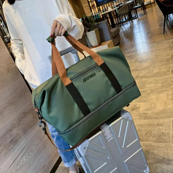 VOLARIS Fitness Travel Bag with Wet and Dry Separation