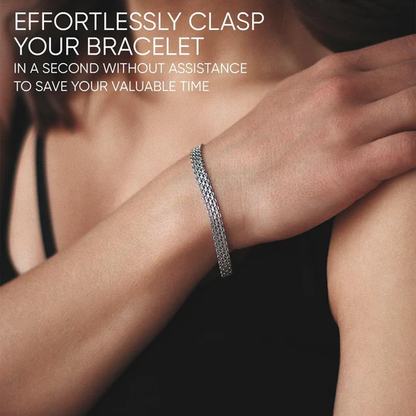 Bracelet Helper for Closing Clasps