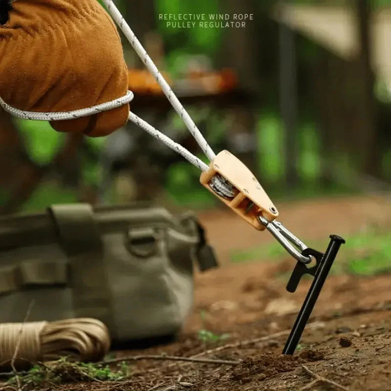 SturmBlick™ — Finally worry-free: Equipment stays perfectly secure in storm and darkness!