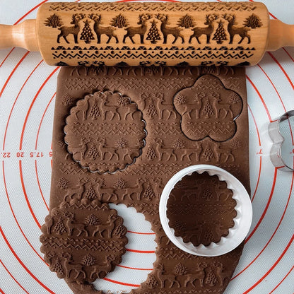 Pattern Rolling Pin with Christmas Cookie Cutters