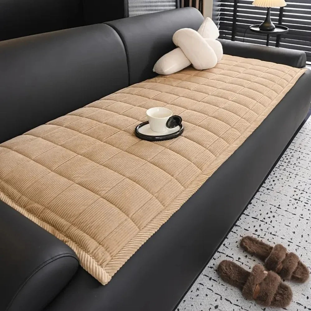 LuxeShield™ Quilt Mat — Transform Your Sofa into a Pristine Oasis of Protection and Cozy Comfort