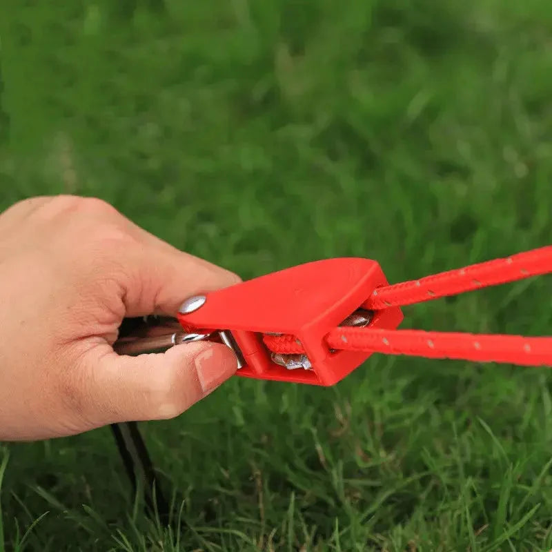 SturmBlick™ — Finally worry-free: Equipment stays perfectly secure in storm and darkness!