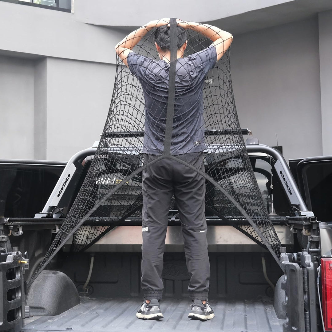 Elastic Cargo Net with Strong Hooks for Vehicles