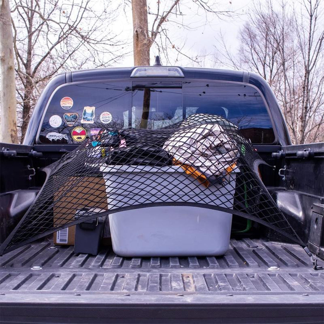 Elastic Cargo Net with Strong Hooks for Vehicles