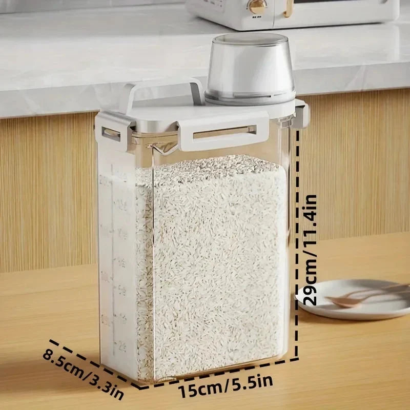 Storage Container with Freshness Seal Lid 2.5L