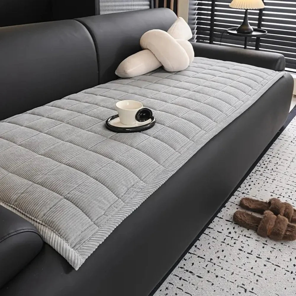 LuxeShield™ Quilt Mat — Transform Your Sofa into a Pristine Oasis of Protection and Cozy Comfort