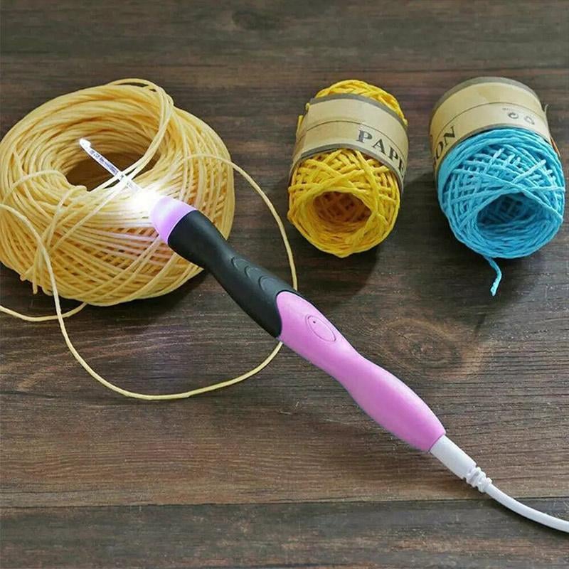 LightLoop™ LED Crochet Hooks — Put an end to dark stitches and enjoy radiant creative moments anytime!