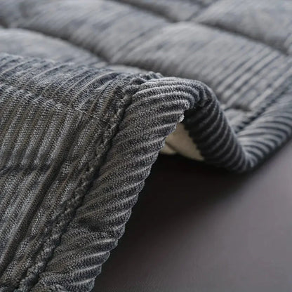 LuxeShield™ Quilt Mat — Transform Your Sofa into a Pristine Oasis of Protection and Cozy Comfort