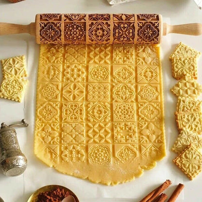 Pattern Rolling Pin with Christmas Cookie Cutters