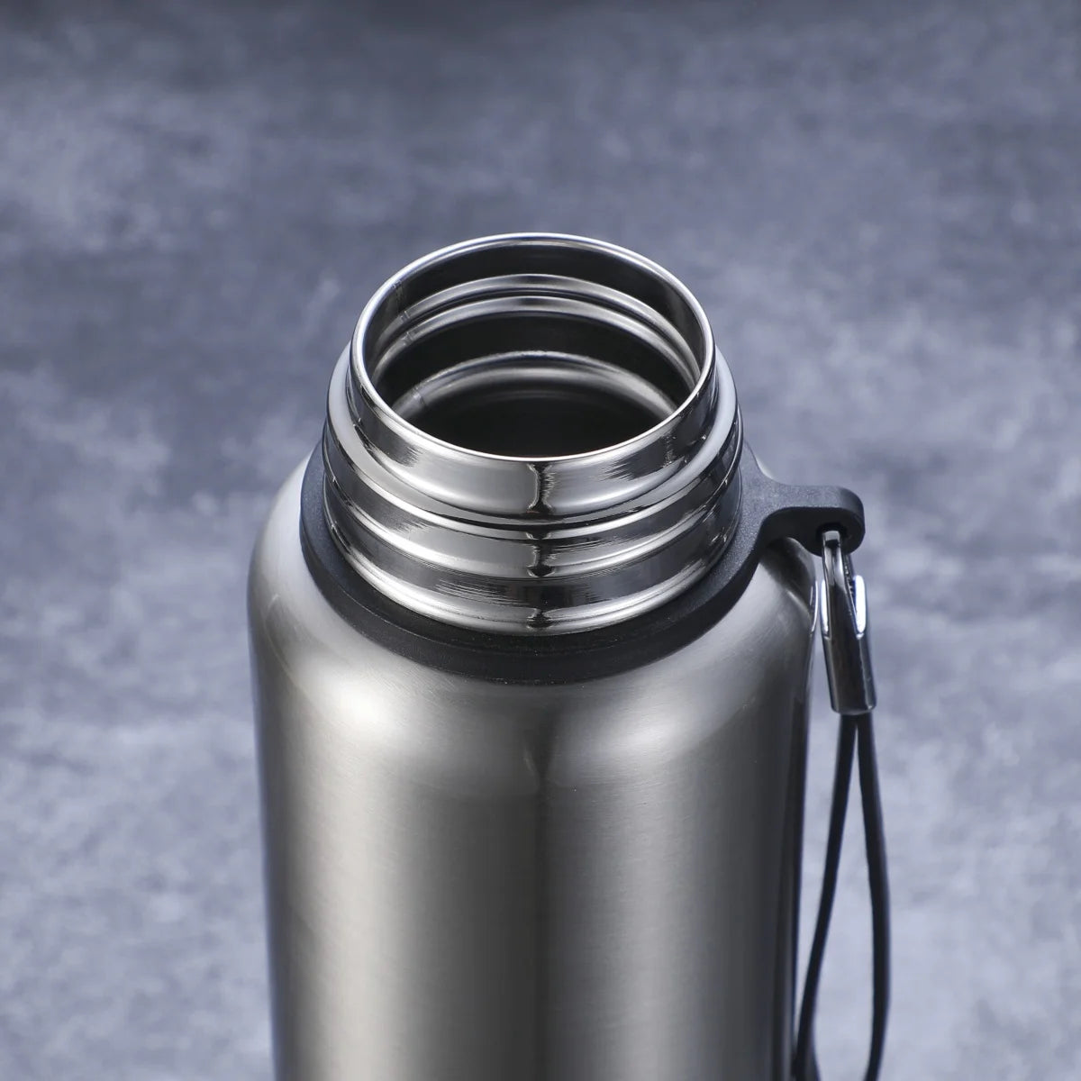 Vacuum Insulated Stainless Steel Bottle