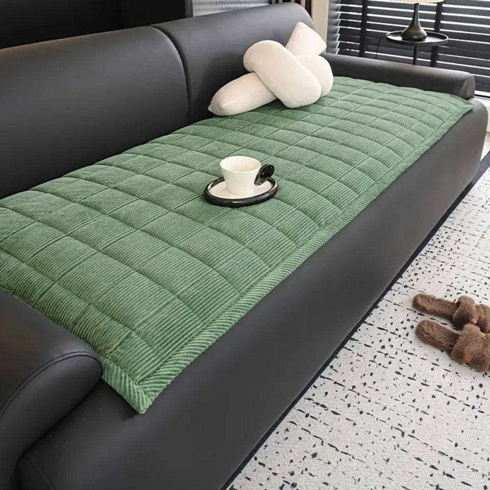 LuxeShield™ Quilt Mat — Transform Your Sofa into a Pristine Oasis of Protection and Cozy Comfort